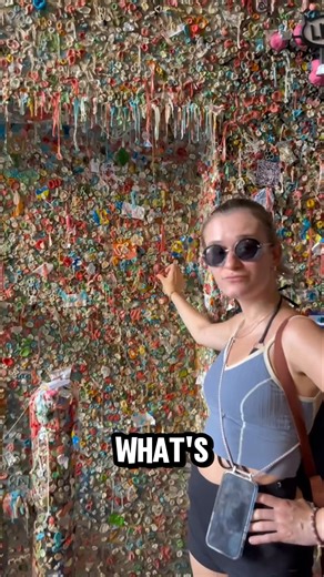 MICROSCOPE: BUBBLE GUM 😱