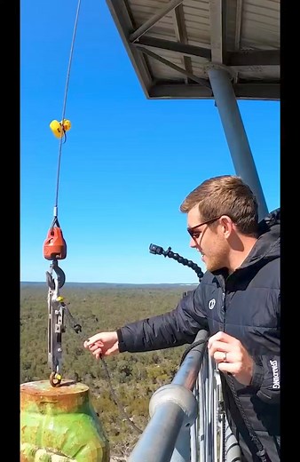 Hulk's Fist vs Mannequin #Hulki #hulksfist #avengers #mannequin #reels | How Ridiculous