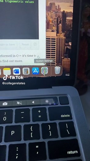 Your iPad is also a second display for your Mac 🤩 #macbookhacks #ipadhacks #ipadtricks #appletricks #apple #howto #tutorial #cs #trending #fyp #foryoupage