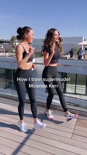 @Miranda Kerr - #celebritytrainer #mirandakerr #dancecardioworkout #learnontiktok #popmusic #fitnessapp #DIYwithBlock #DuetDoWet #thrifted