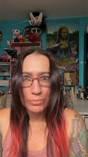 15 reactions · 3 comments | Bat spiderweb spooky look Snarls Box Zombunny multi glitz eyeshadow in shade ( BATS) Contact lenses Eyesfav code REBELVIP #Halloween | Michelle K Koningen | Facebook