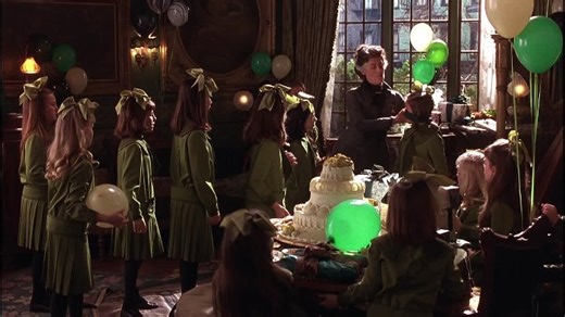 A.Little.Princess.1995.1080p.WEB-DL.DD2.0.x264.AC3-whip93