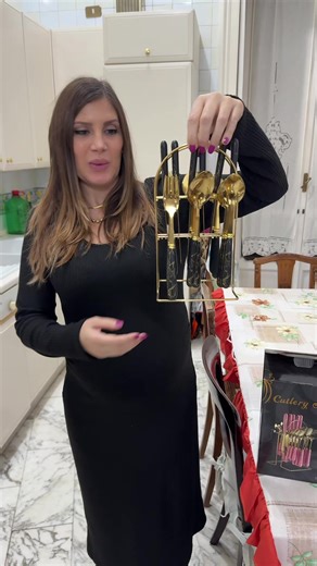 Set di posate moderne in acciaio inox da 24 pezzi