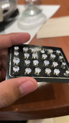 Stylish Magnetic Earrings for Every Occasion