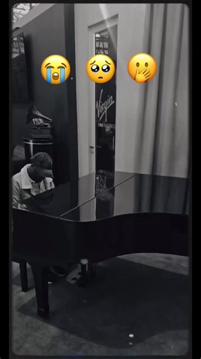 This one is Dedicated kubo bonke oBaba Abashiya amakhaya nemindeni yabo Beyosebenzela ingane zabo,it’s Called iNgolovane🙏🏾🙏🏾🙏🏾.Coming soon #2025 #Ramadan2025 #Nkonzo #sama28 #residualsversechallenge #chrisbrownofficial