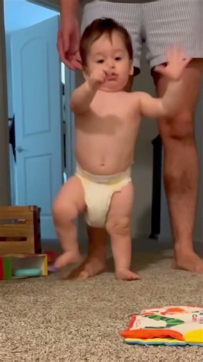 Billie Jean 1 year old does Moonwalk. Michael Jackson. Dancing with Nonno.