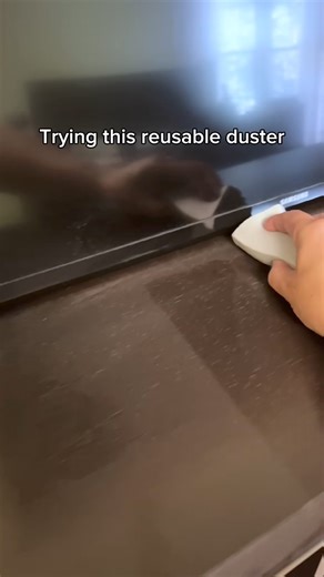 1.1M views · 1.7K reactions | Trying a reusable duster. Just wash clean! #cleaning #cleaningtips #cleaningtipsandtricks #viralvideo #howtoclean | Live Composed | Facebook