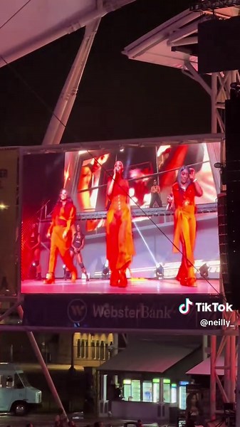 Queens of R&B: XSCAPE & SWV Concert Experience