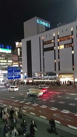 新宿駅 南口付近 甲州街道 ミロードデッキ 20251208 カメラ Google Pixel 5a