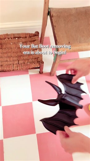 Easy Bat Boot Removal with BatJack