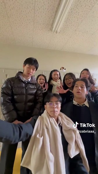 Countdown to Graduation: 9 Days to Go!