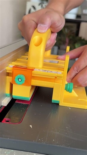 GRR-RIPPER+ | How to Safely Cut Narrow, Thin Strips on the Table Saw