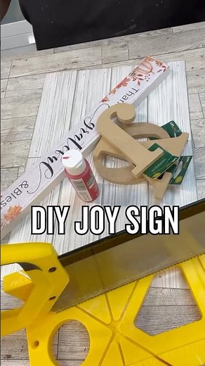 Easy DIY Holiday Sign Anyone Can Do!