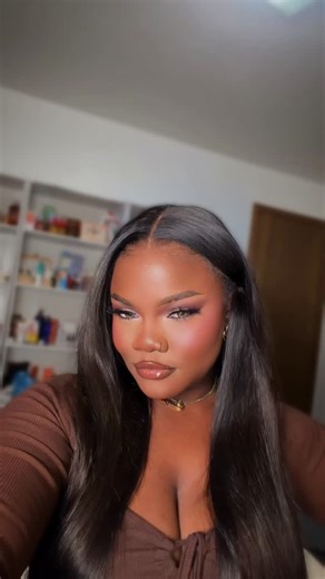 Roseline | 🥵 shapeshifter 🤷🏾‍♀️ #makeuptransformations #makeuptransition #viral | Instagram