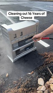 I had to clean out 16 years worth of cheese (dust) from the MacPro Cheese Grater! Every part of this computer had dust in it and it led to a pretty satisfying cleaning! . . . . . #apple #macpro #retrotech | We Fix Stupid Computers - Lynlinks Technologies, Inc.