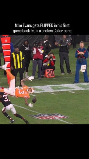 GameBlazers | First game back from injury, Mike Evans get flipped 😳 (Follow @footballblazers ) | Instagram