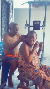 1M views · 60K reactions | Ce genre d'homme, même après 45 ans de mariage, il continue à prendre soin de sa femme. Félicitation, Prenons l'exemple sur ce couple heureux et épanoui. Bon dimanche Mes Joyce et mes Peace殺 | Joyce&Peace | Facebook