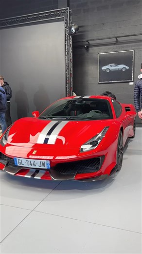Ferrari 488 Pista
