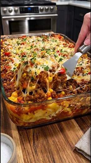 Cheesy Ground Beef Casserole | Easy One Pan Comfort Food Dinner Recipe