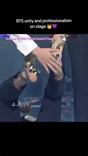 BTS, one gesture and a second later total sync 7 💪 Masters 💜 #bts #_jj__7
