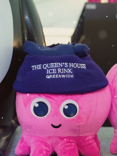 London's Beautiful Ice Rink: A Family Christmas Tradition