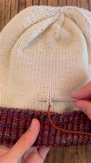 JackiBean | Here’s a quick look at how duplicate stitch works! 🧶✨ The knit stitch looks just like the letter V — you bring your needle up at the bottom... | Instagram