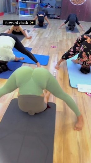 179 reactions | forward check ️ Daily new yoga poses ↗️follow ↘️ My...