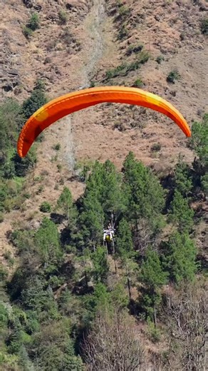 #paragliding #paraglidinglife #paraglidinglove #paraglider #parapente #adventure #fly #flying #mountains #gopro #tandemparagliding #paraglidingworld #paramotor #hikeandfly #extremesports | Skywingsadventure