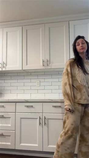 Heyyymommm | Hard candy Christmas | Instagram