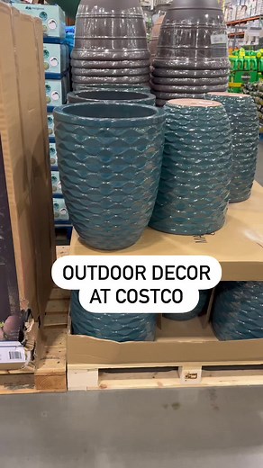 Outdoor patio and backyard decor at Costco #costco #homedecor | costco