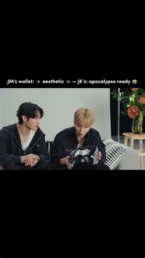 𖤐 M I N Z E Y 𖤐 on Instagram: "Jikook being total opposites even in their wallets 🥺😭 #JIMIN #jungkook #jikook"