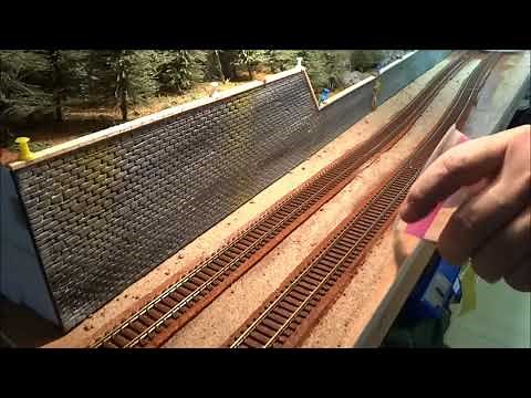 Train HO Pose sapins sable décor et ballast Episode 4