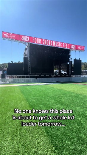 Hydration and Vocal Warmups for Music Festivals