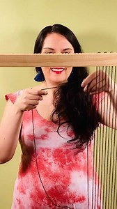 Quieres aprender a tejer en telar ? Esta es la primera parte 😉 Urdiendo 👏👏 #telar #telares #handcraftlive #weaversofinstagram #tejeresmisuperpoder | Telartchile / Handcraftlive