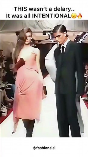 Photographers Started Shouting🫣Jean Paul Gaultier Haute Couture #fashion #model #dress #shorts