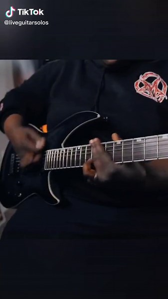 Metal Guitarist Diamond Rowe Live Guitar Solo Performance