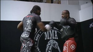 Vidéo. Le MMA bientôt légal en France ?