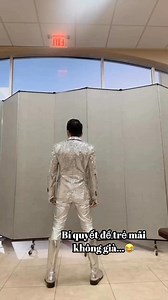 This is how we stay young. Chưa lên sân khấu trình diễn mà đã thở hổn hển vì cái clip này. 😂 DON HO Thai M Tai Lilian Christensen #TrizziePhuongTrinh | Trizzie Nguyen