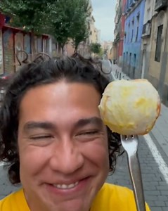 228K views · 1K reactions | Strange Lad Eats Different Foods On A Fork | LADbible | Facebook