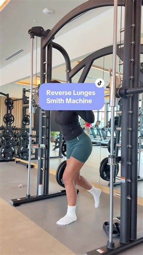 Enhance Your Glutes with Smith Machine Reverse Lunges