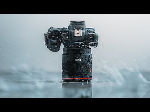 POV Rainy Street Photography - Canon R5 + RF 50mm f1.2