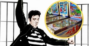 Elvis Presley Kept A Rigged Pinball Machine In Graceland To Play With Memphis Mafia