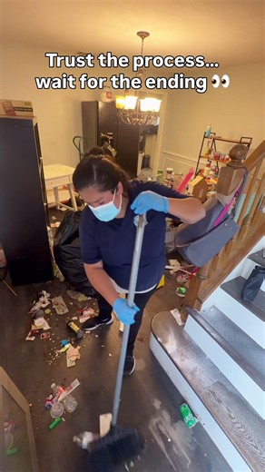 What a mess?!🥲 #deepclean #hoarderhouse #housecleanout #cleaning #beforeandafter