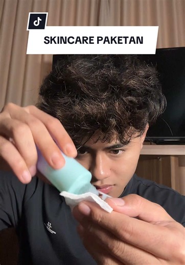 nah kan yang penting udah tersertifikasi BPOM 🤩 #reyanzel #ILSKIN #paketskincare #ILSKINxiBooming #GlowandBright #RamadanEkstraSeru #ILuvMySkin @ilskin.id