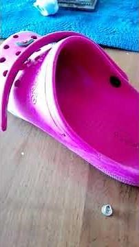 How to Fix a Crocs Strap
