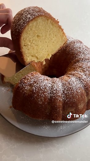Delicious Buttermilk Pound Cake Recipe to Bake at Home
