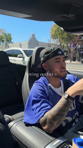 Spring fashion and convertible weather > #outfitinspo #springfashion #outfitsoftheday #mercedesbenz #lifestyle