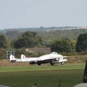 141 reactions | De Haviland Vampire flight display Duxford #duxford #battleofbritain #dehavillandvampire | The Flying Duck77 | Facebook