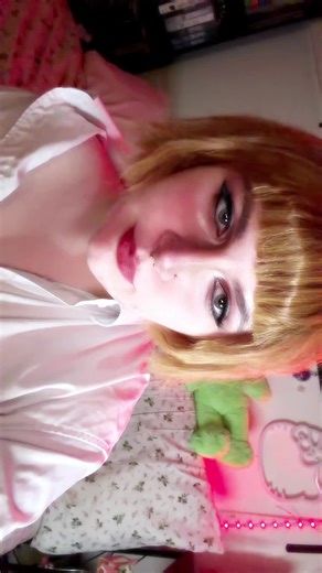 Funny 'Arcane' Cosplay Moments with Maddie