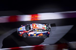 WRC Japan: Sordo crashes out as Evans stuns to grab lead